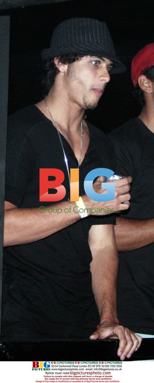 Jesus Luz at Preta Gil concert