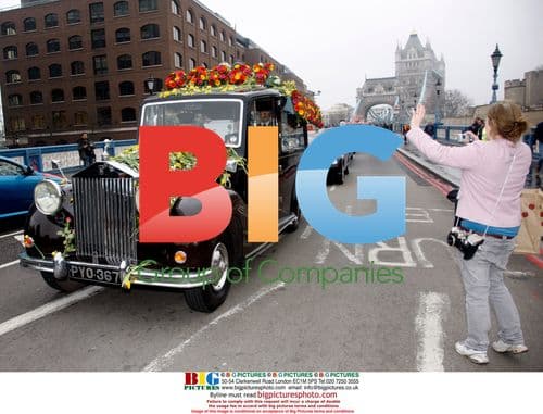 Jade Goody's funeral procession in London