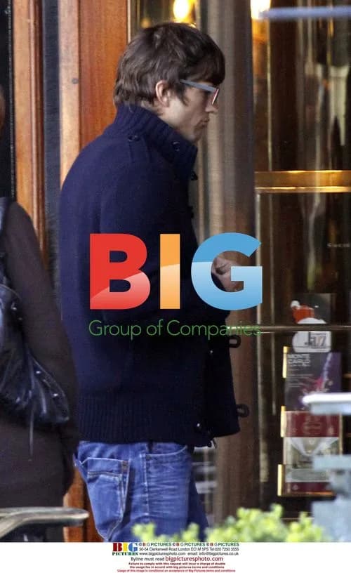 Ashton Kutcher visits friends in Monte Carlo