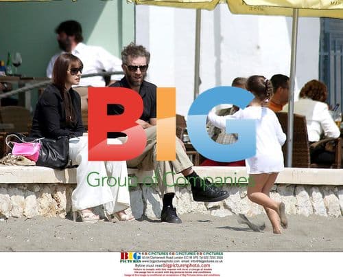 Monica Bellucci and Vincent Cassel with daughter in Malaga