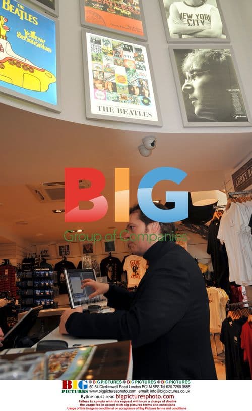 Jimmy Osmond visits Liverpool Beatles sites