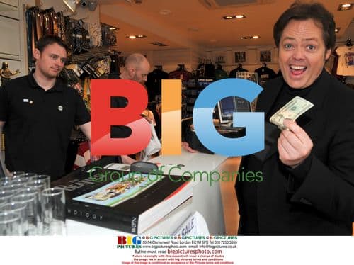 Jimmy Osmond Visits Liverpool Beatles Sites