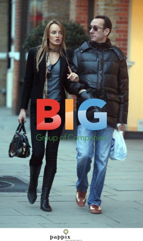 Entrepreneur Hanson spotted with girlfriend Masha