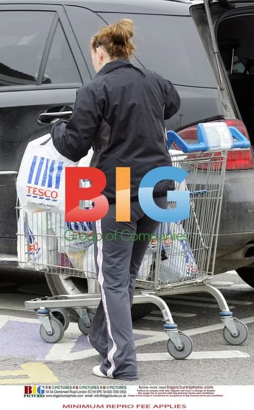 Charlotte Church goes shopping with baby
