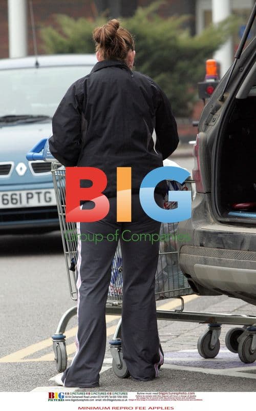 Charlotte Church Shopping with Baby