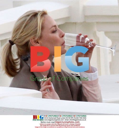 Katherine Heigl takes a break from filming in France