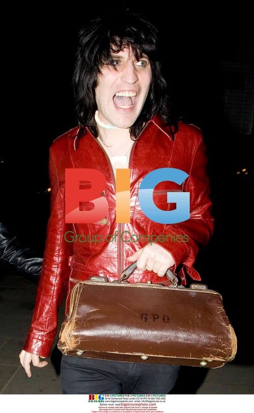 Noel Fielding Leaves Bungalow 8