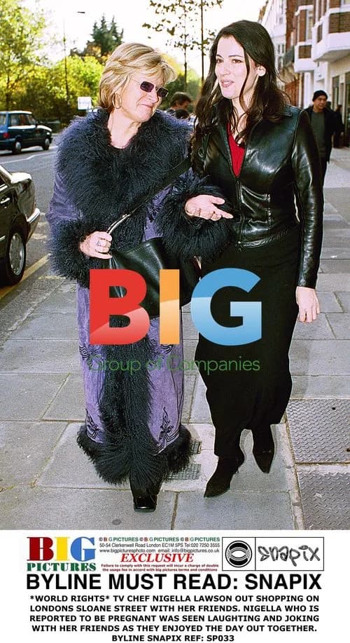 Nigella Lawson Shopping with Friends