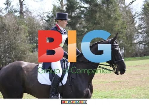 Zara Phillips shows jumping skills at horse trials