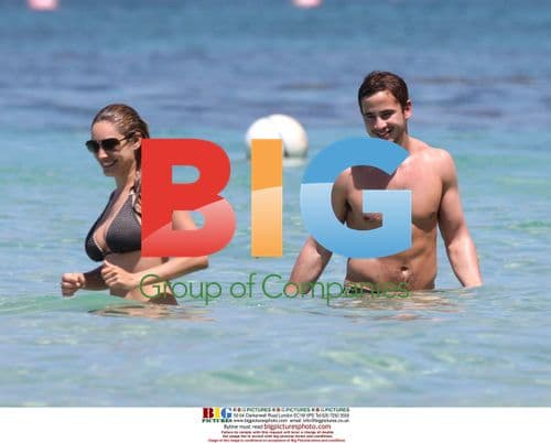 Kelly Brook and Danny Cipriani on Caribbean Vacation