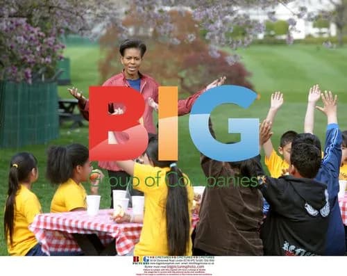 First Lady Michelle Obama plants White House garden