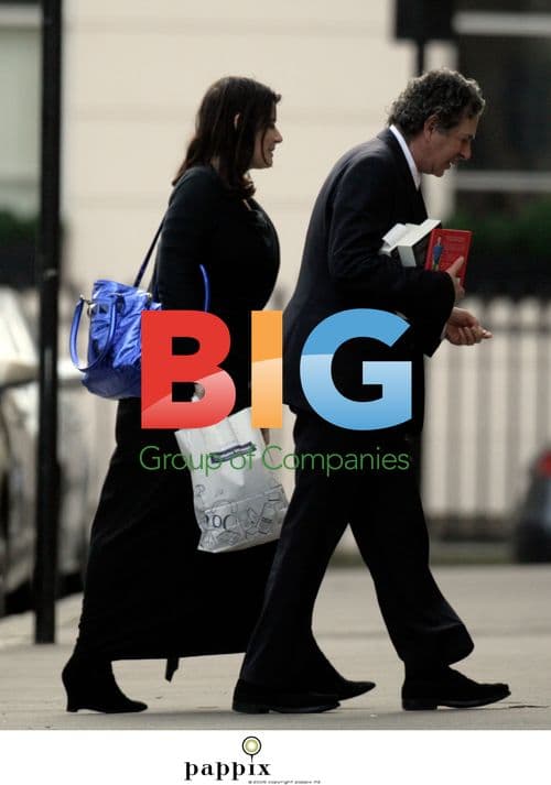 Saatchi and Lawson spotted with books and coffee