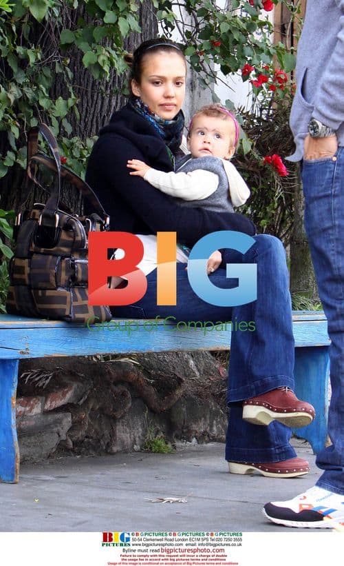 Jessica Alba and Family Lunch in LA