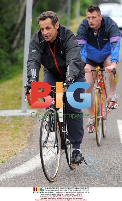 Nicolas Sarkozy cycles in Cavaliere, France