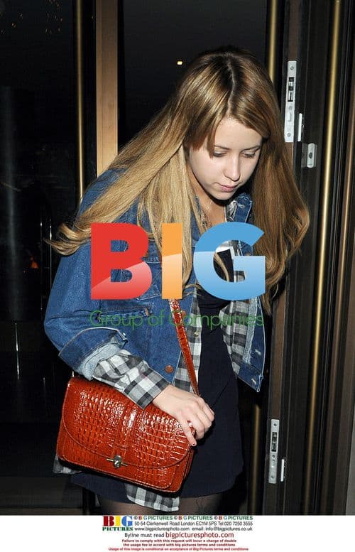 Peaches Geldof Leaves London Hotel