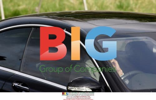 Ashley Cole arrives at Chelsea training