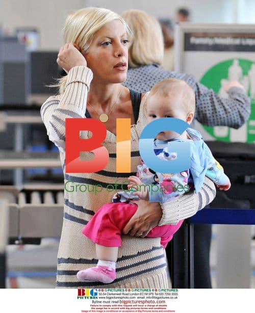 Tori Spelling and family at LAX