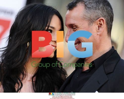 Vanessa Hudgens and Adam Shankman at "17 Again" Premiere