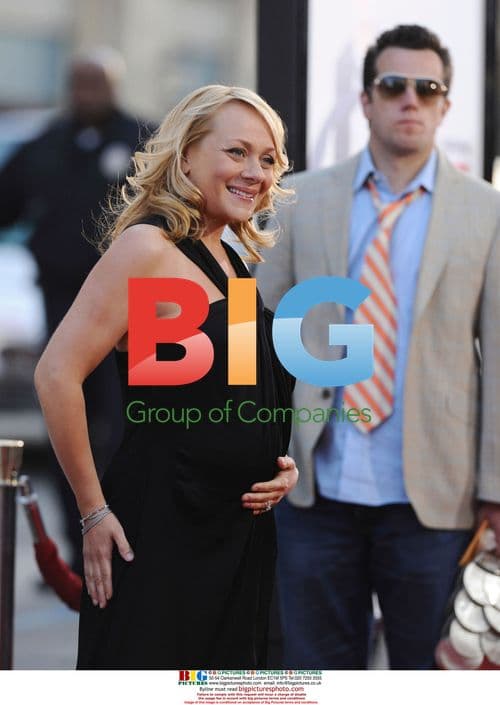 Nicole Sullivan and husband Jason Packham at '17 Again' premiere