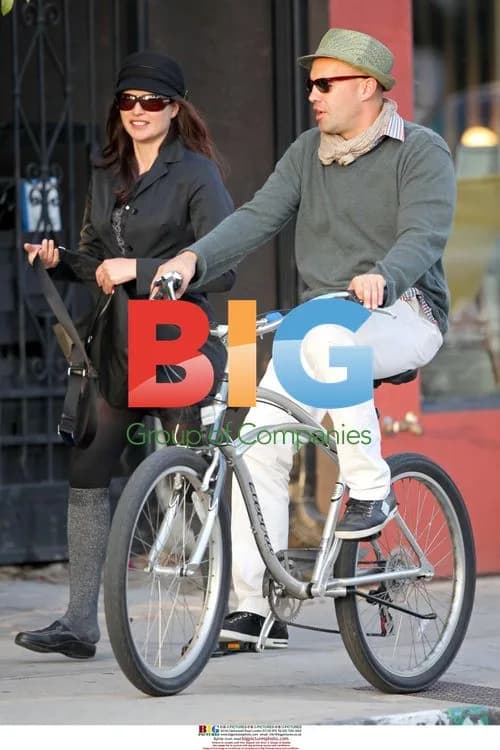 Billy Zane takes bike ride in LA