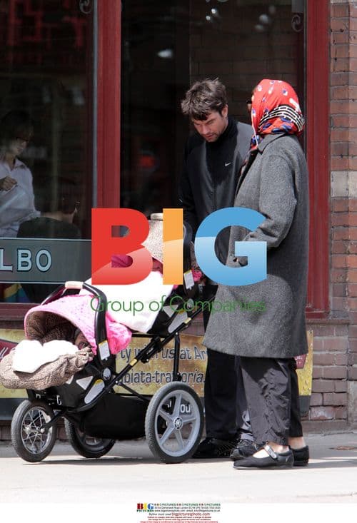 Jerry O'Connell out with twins in Toronto