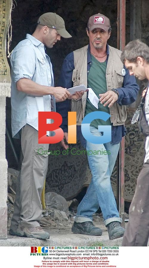 Stallone and Statham on "The Expendables" set in Rio