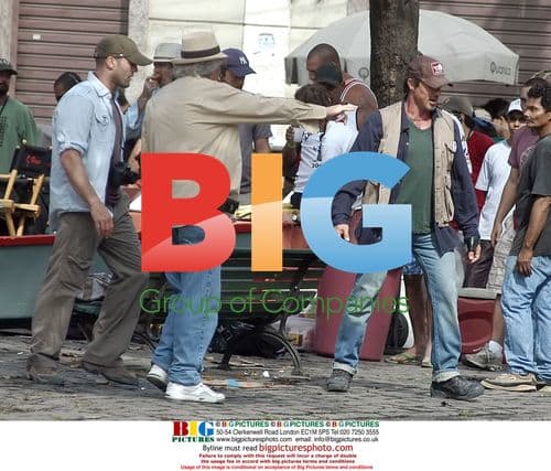 Stallone and Statham on the set of "The Expendables" in Rio