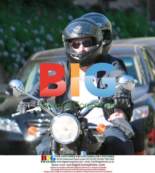 Ryan Phillippe and Abbie Cornish on New Bike