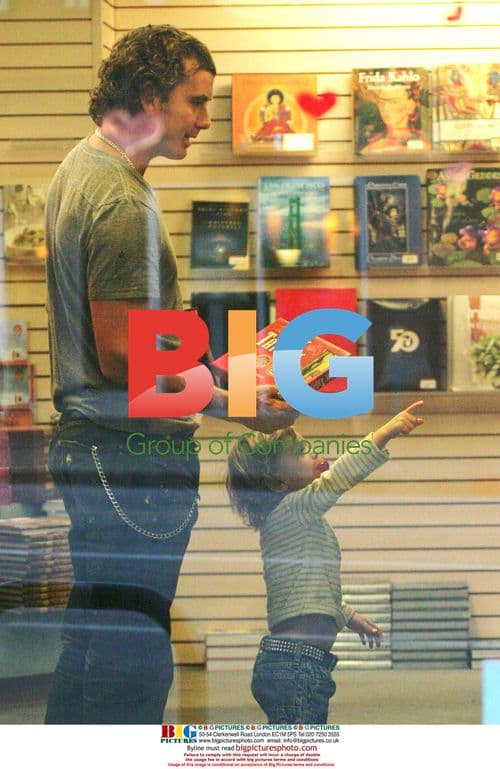 Gavin Rossdale and son Kingston at bookstore