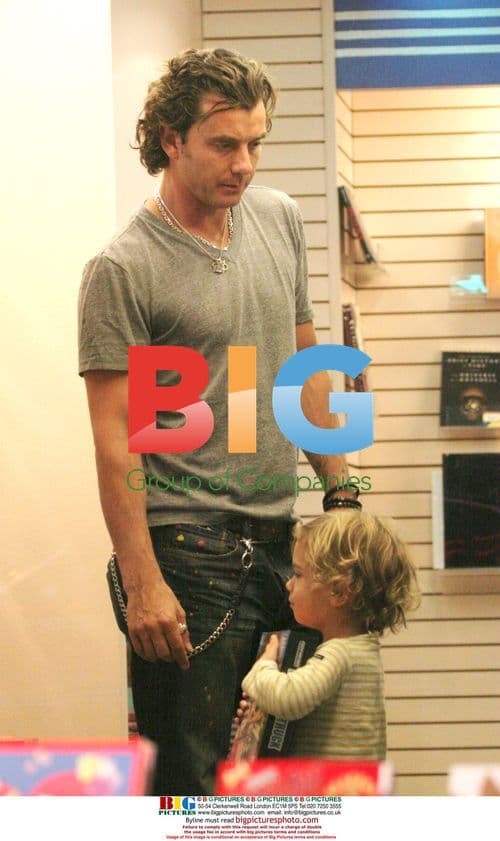Gavin Rossdale and son Kingston visit Barnes & Noble