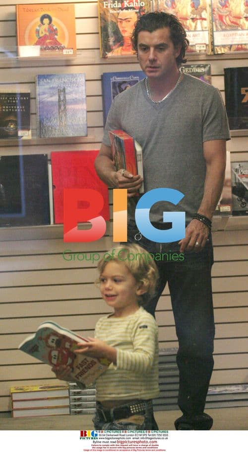 Gavin Rossdale takes son Kingston to bookstore