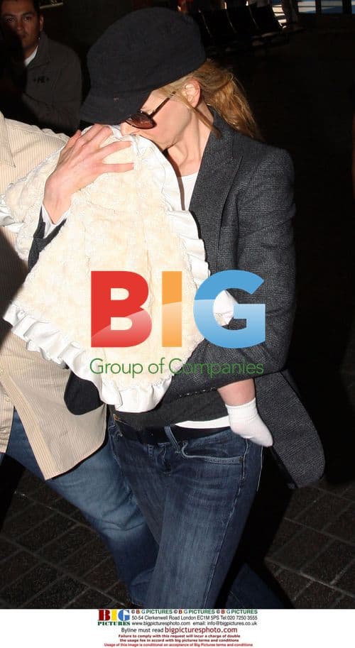 Nicole Kidman and Keith Urban with daughter