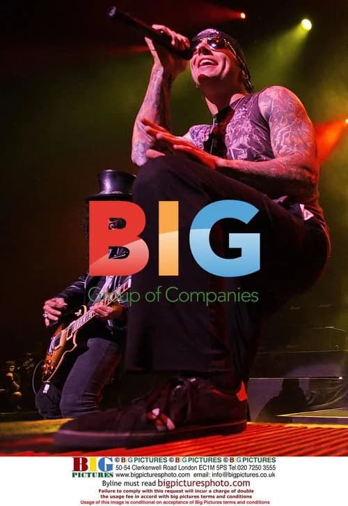 M. Shadows & Slash Perform Live in LA