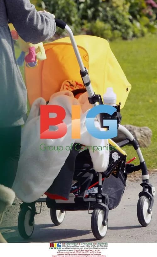 Claire Yang arrives at gym, nanny out with baby