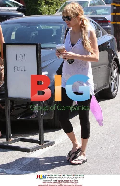 Nicole Richie leaves pilates class