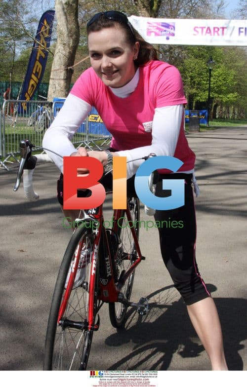 Victoria Pendleton Supports Breast Cancer Charity