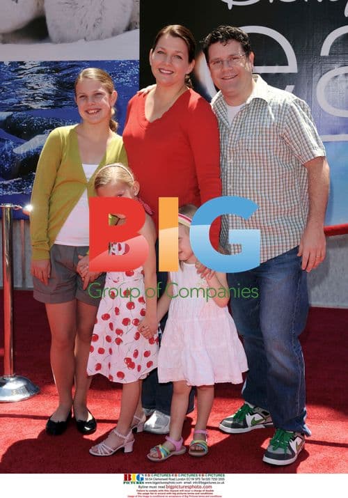 UK & Ireland Rights Only: "Earth" Premiere