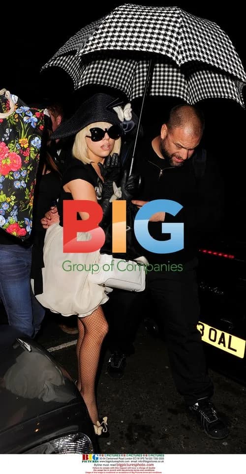 Lady Gaga arrives at London hotel