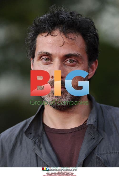 Rufus Sewell at "The Soloist" Premiere