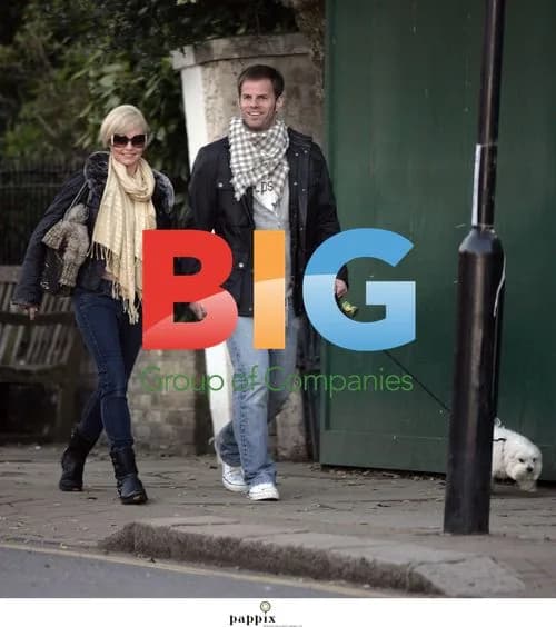 Ben Richards and girlfriend walk dog in London