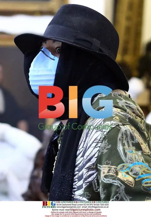 Michael Jackson shopping in Beverly Hills