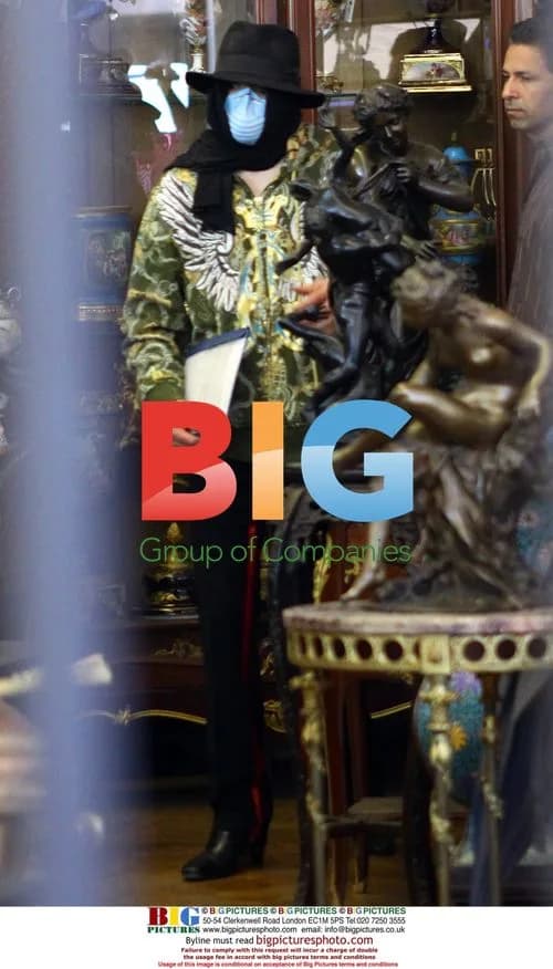 Michael Jackson shops for antiques in Beverly Hills