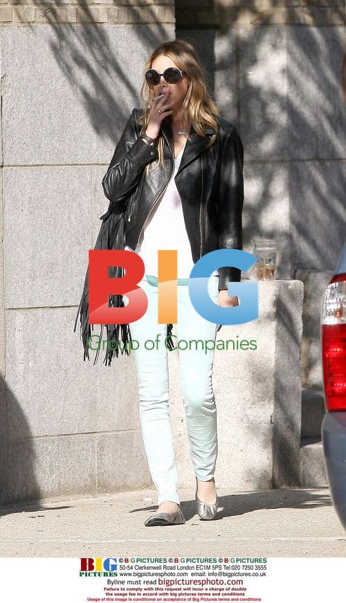 Whitney Port strolling in NYC