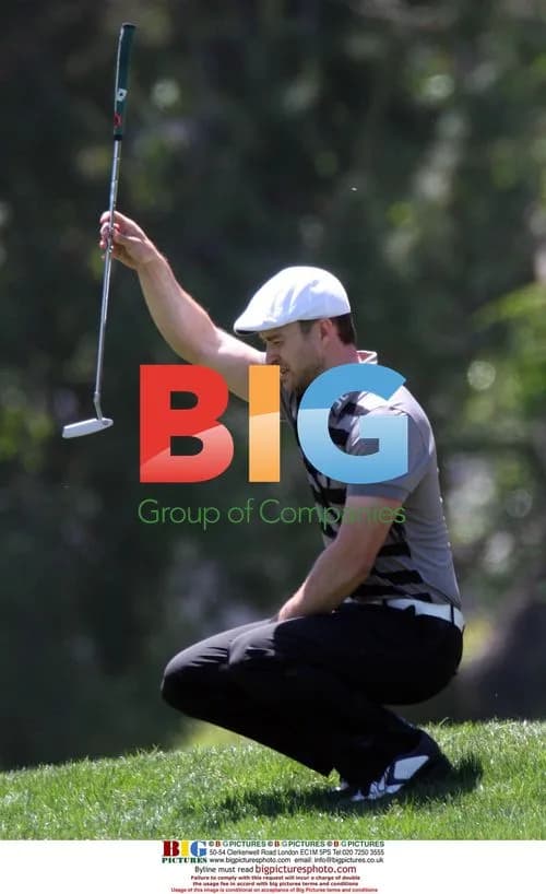 Justin Timberlake playing golf