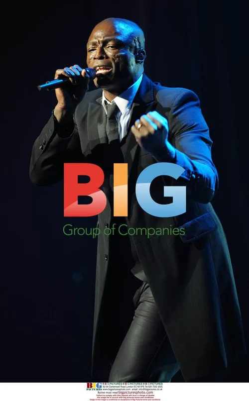 Seal performs in concert in Miami Beach