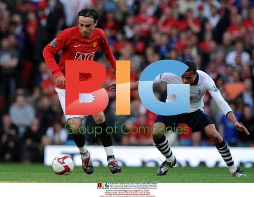 Dimitar Berbatov in action during Man United vs Tottenham