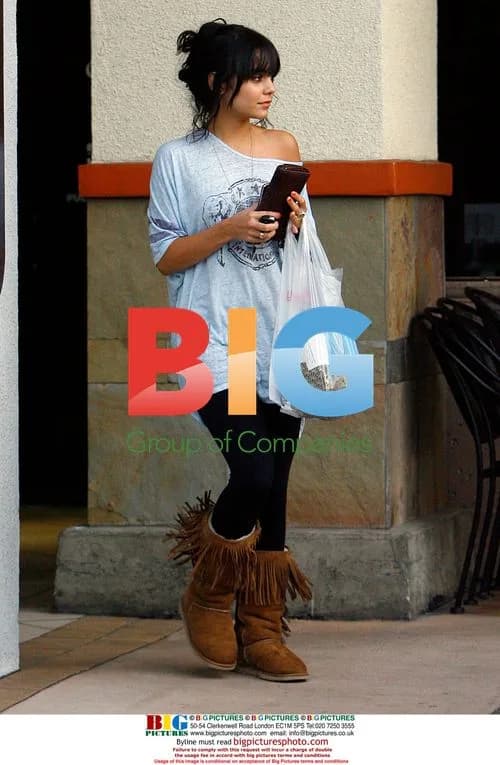 Vanessa Hudgens at Nail Garden in Studio City