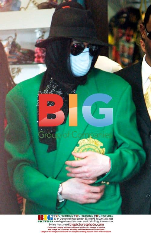 Michael Jackson out with kids on Melrose