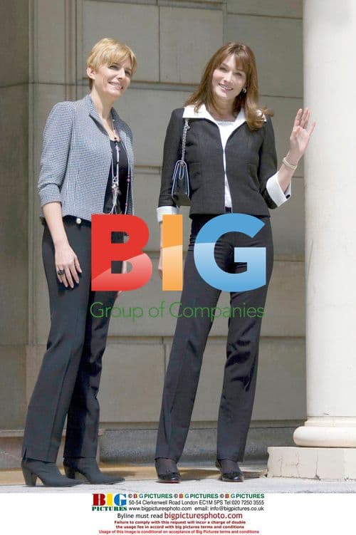 Spanish Government receives French President