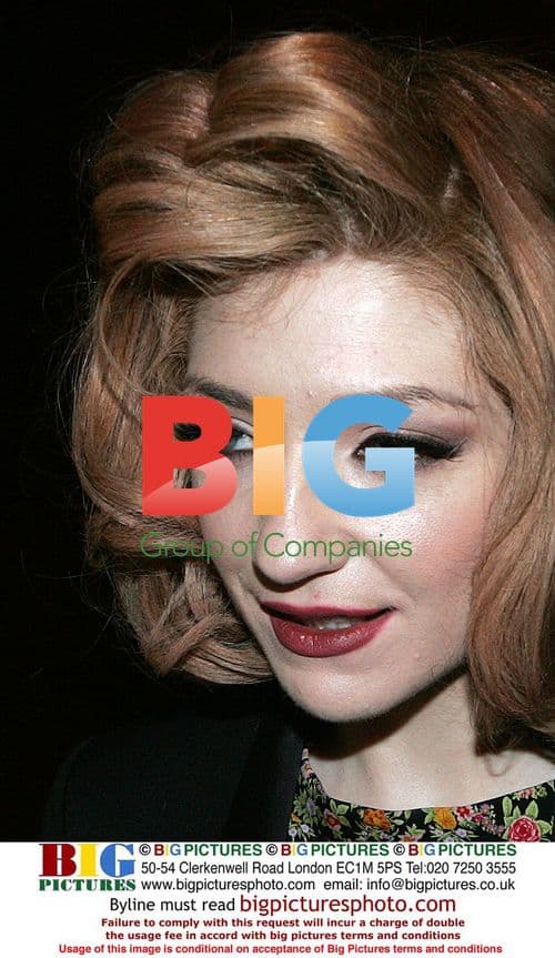 Girls Aloud Arrive at Hotel in Belfast